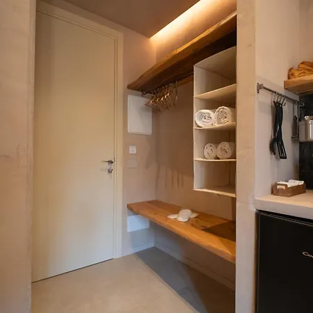 公寓 Essenza Boutique 切法卢