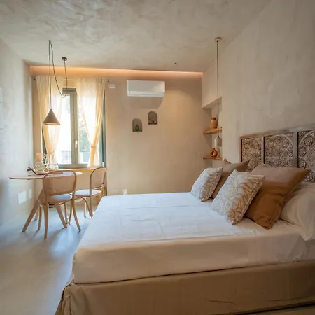 Essenza Boutique * 切法卢