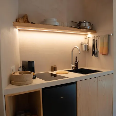 Essenza Boutique * 切法卢