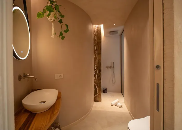 Essenza Boutique Апартаменти *