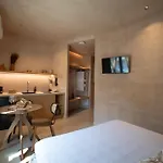Essenza Boutique